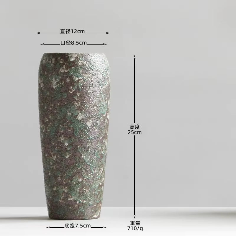 Decorative vase with dimensions labeled on a gray background