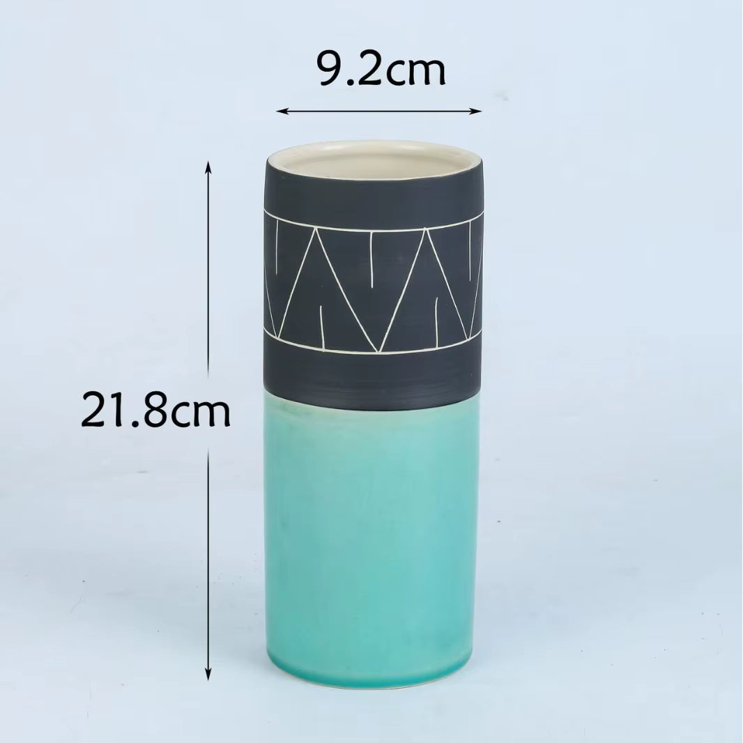 Cylindrical container with measurements on a light blue background
