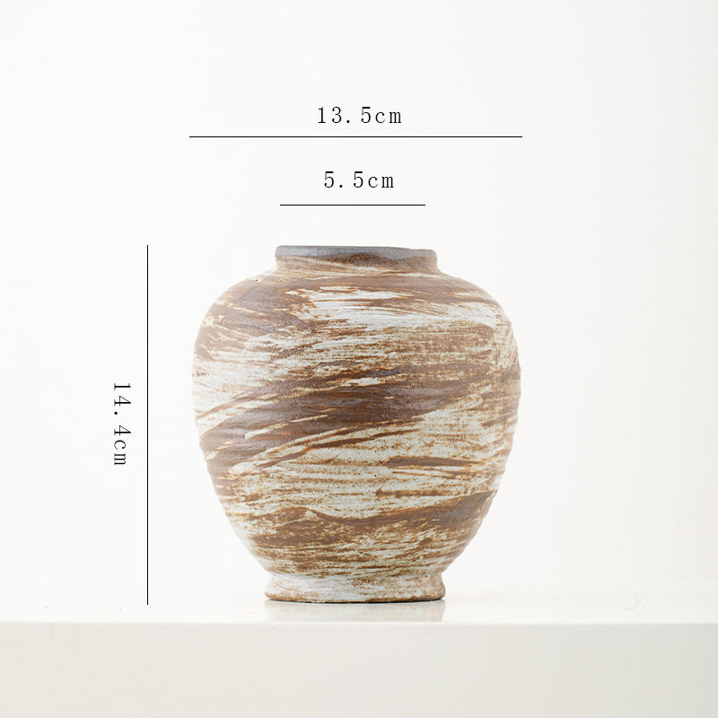 Ceramic vase with dimensions on a white background