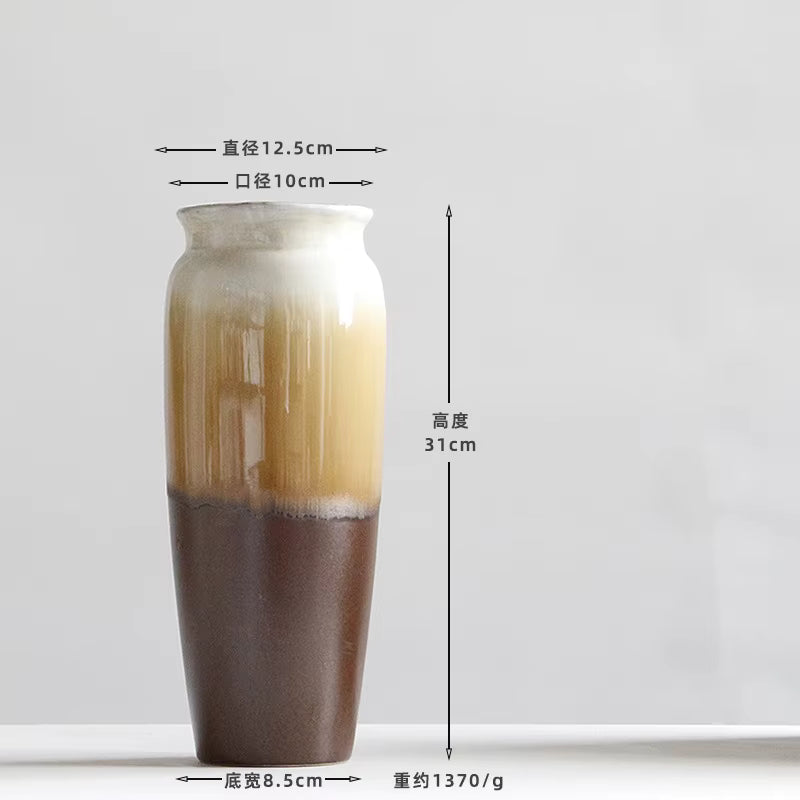 Vase with measurement details on a white background